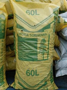 Kora sosnowa średnia 60L – dekoracyjna kora do ogrodu i pod rośliny
